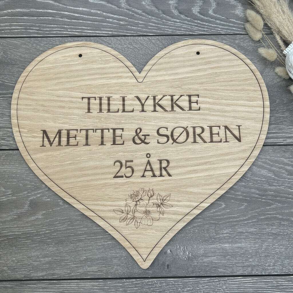 Moderne hjerteskilt med 3 linjer  blomster