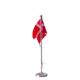 Nordahl Andersen Bordflag med dåbsfod 38,5 cm. - fortinnet