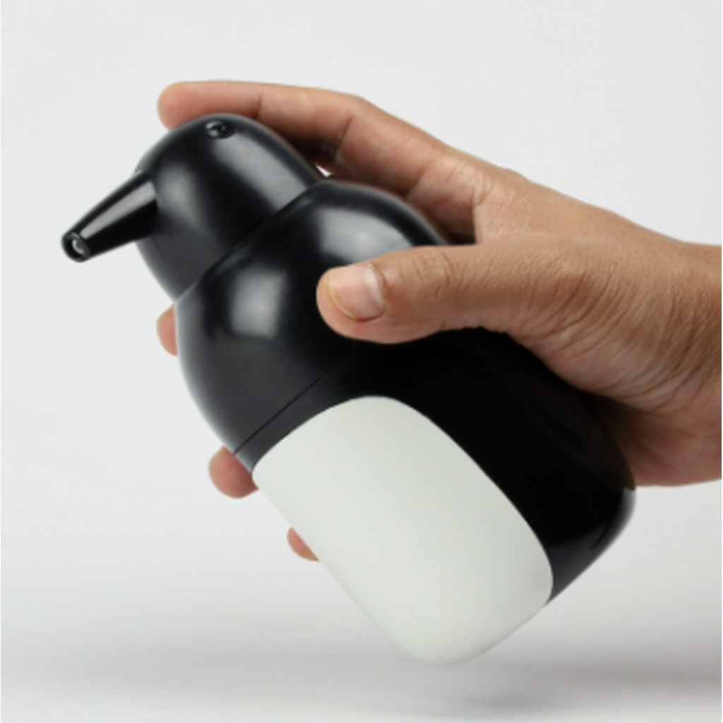 Qualy Penguin Soap Dispenser / sæbe dispenser, sort/hvid