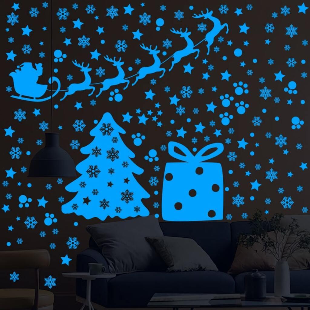 Selvlysende jule wallsticker med julemand, rensdyr, juletræ, sne, stjerner mm.