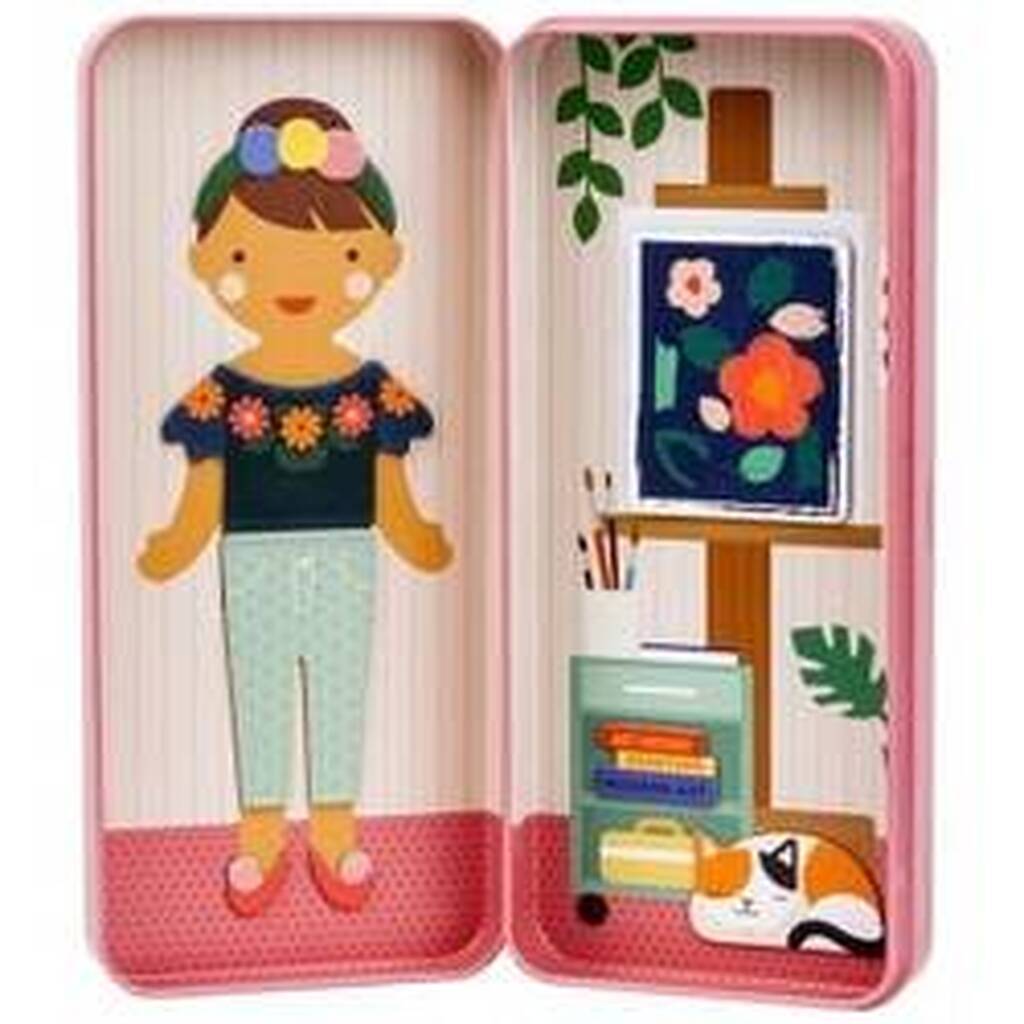 Mini Magnetic Dress-up Studio