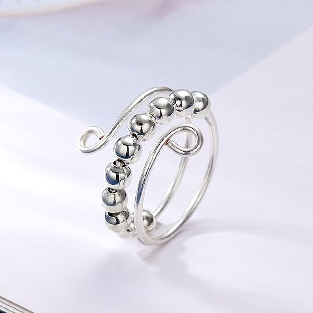 Fidget Antistress Ring - Sølv - Justerbar med 10 Bevægelige Sølvperler (se video)